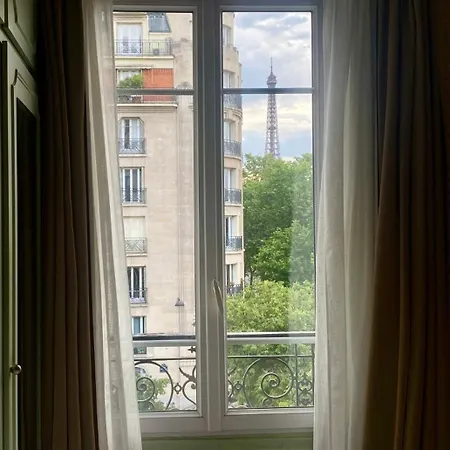 Vue Tour Eiffel Apartmán *